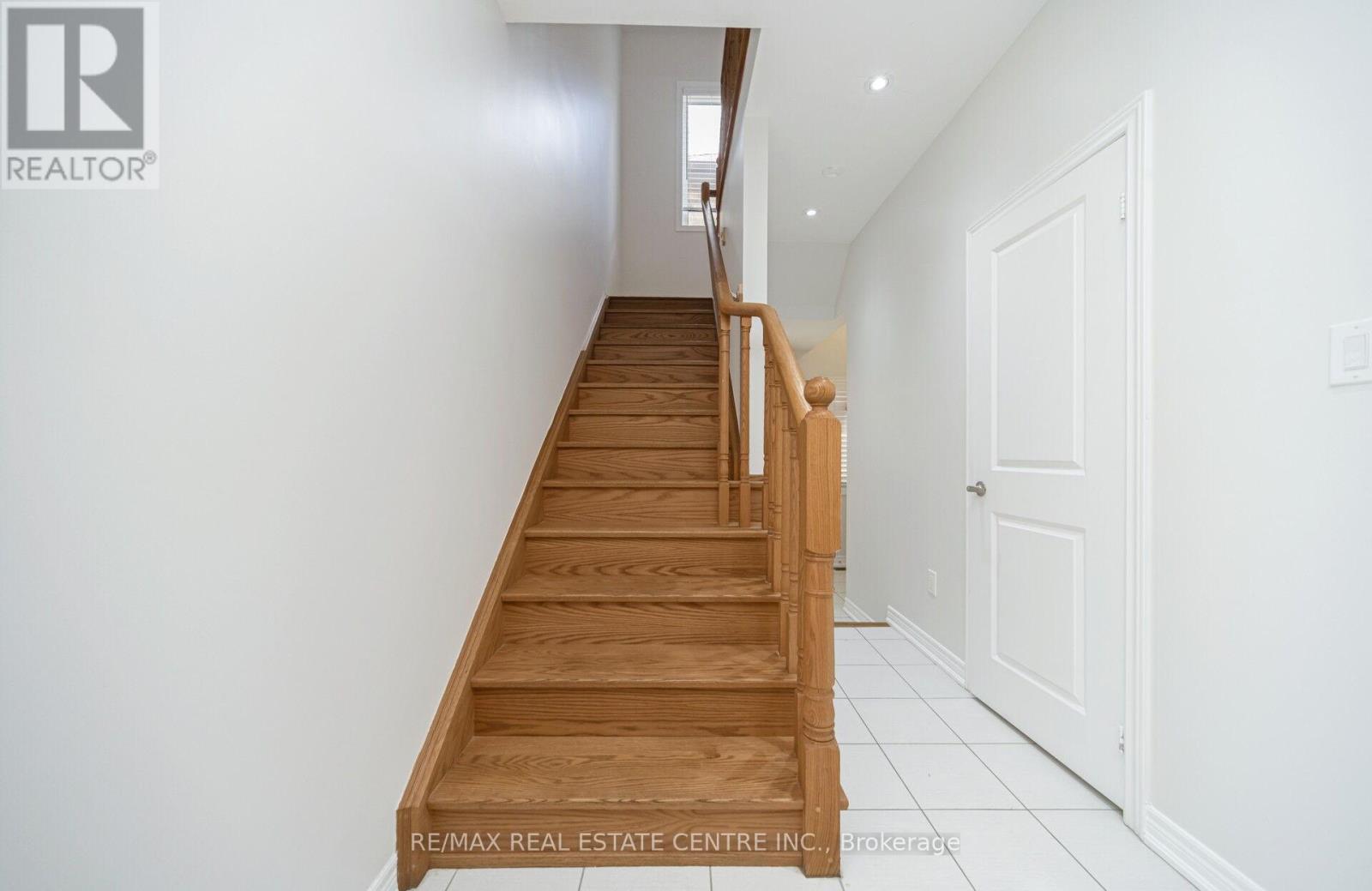 26 Fruitvale Circle, Brampton, Ontario  L7A 5B8 - Photo 16 - W13107264