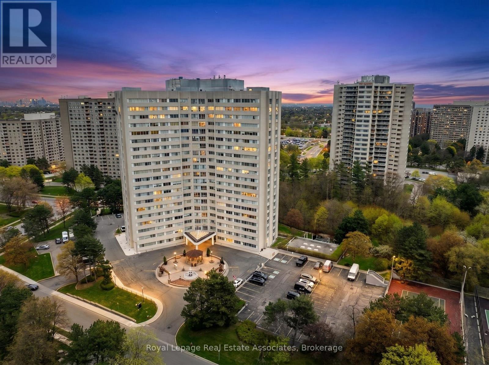 1602 - 3695 KANEFF CRESCENT, Mississauga, Ontario