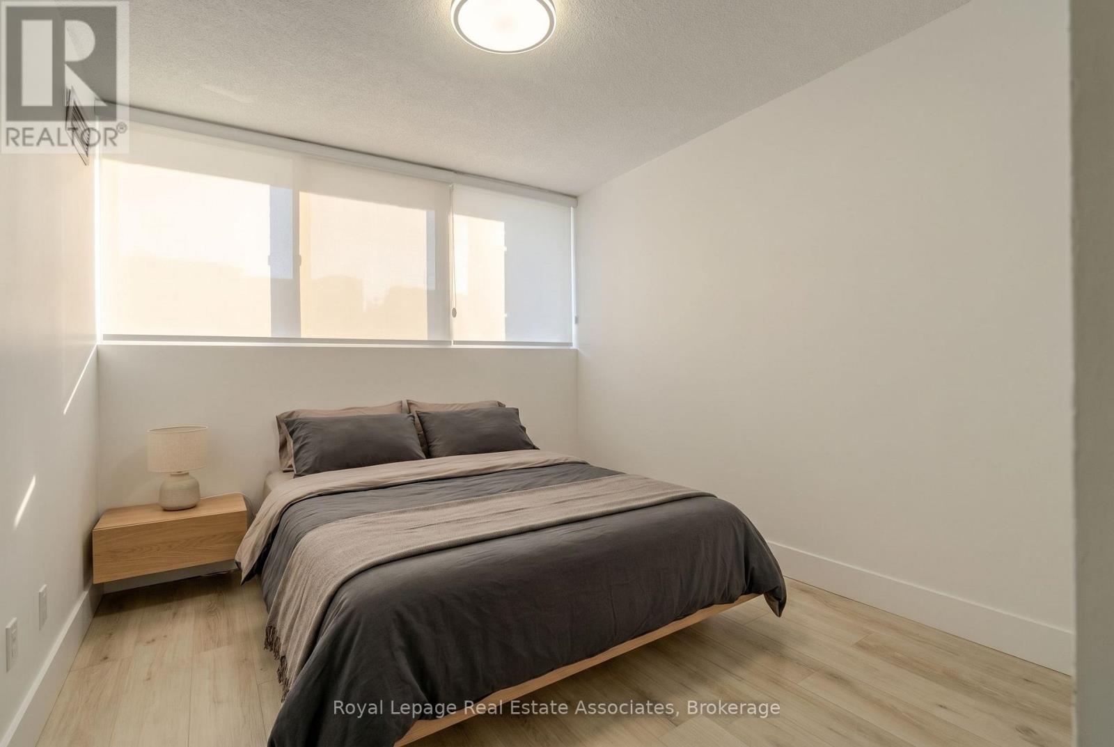 1602 - 3695 Kaneff Crescent, Mississauga, Ontario  L5A 4B6 - Photo 14 - W13107274