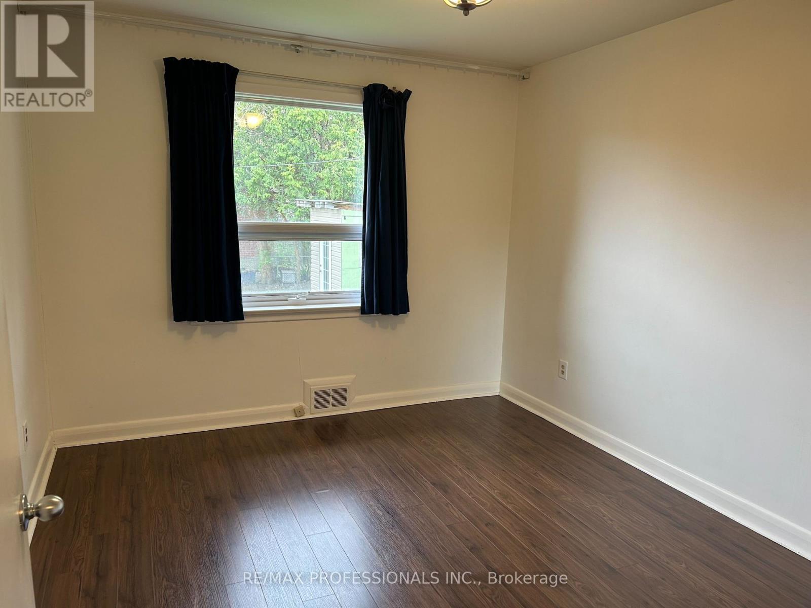 47 Claymore Drive, Toronto, Ontario  M8Z 2S3 - Photo 14 - W13107334