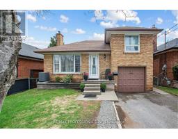 47 CLAYMORE DRIVE, Toronto, Ontario