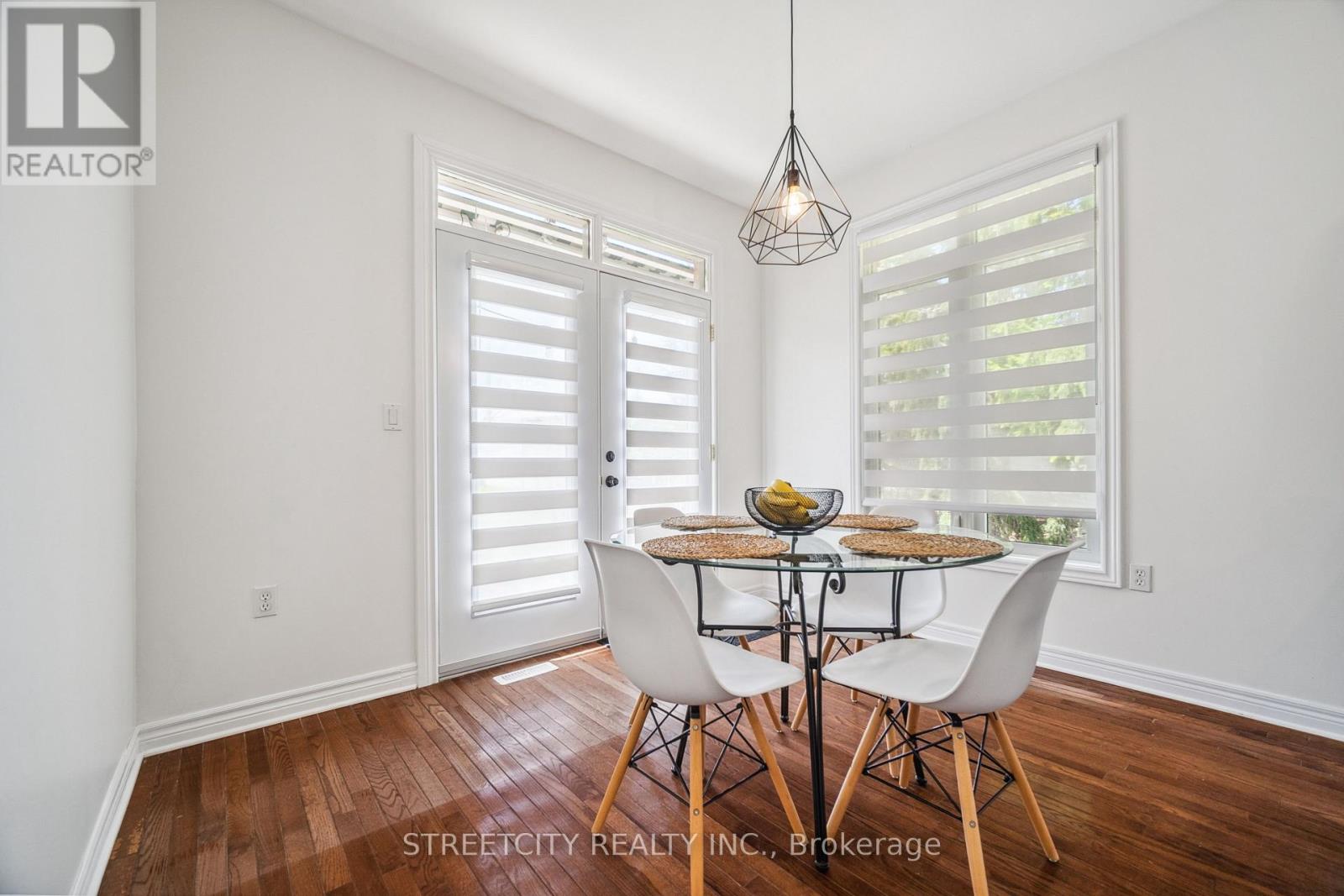 211 - 2025 Meadowgate Boulevard S, London South, Ontario  N6M 1K9 - Photo 11 - X12838638