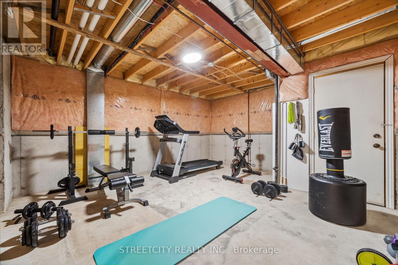 211 - 2025 Meadowgate Boulevard S, London South, Ontario  N6M 1K9 - Photo 21 - X12838638