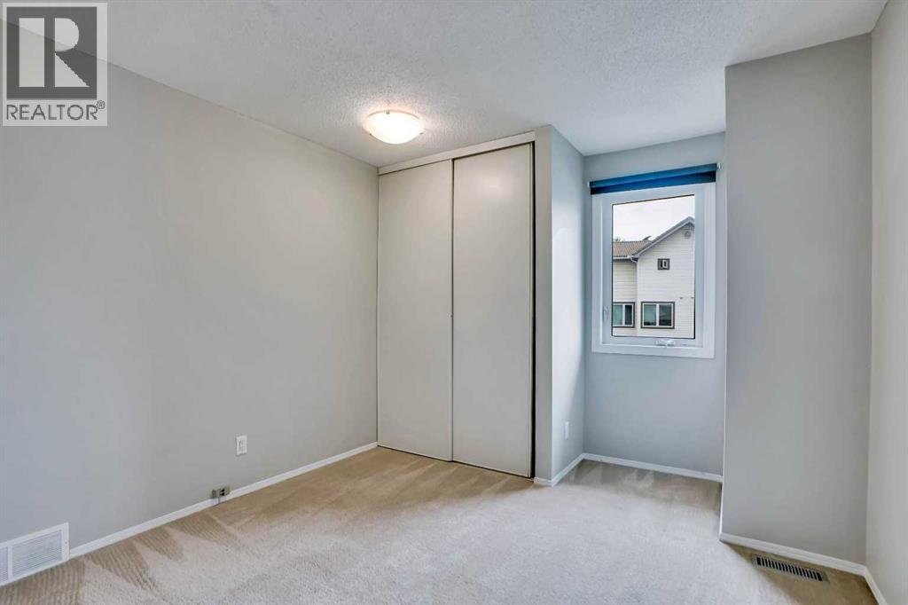 219 Coachway Lane Sw, Calgary, Alberta  T3H 1A4 - Photo 27 - A2293775