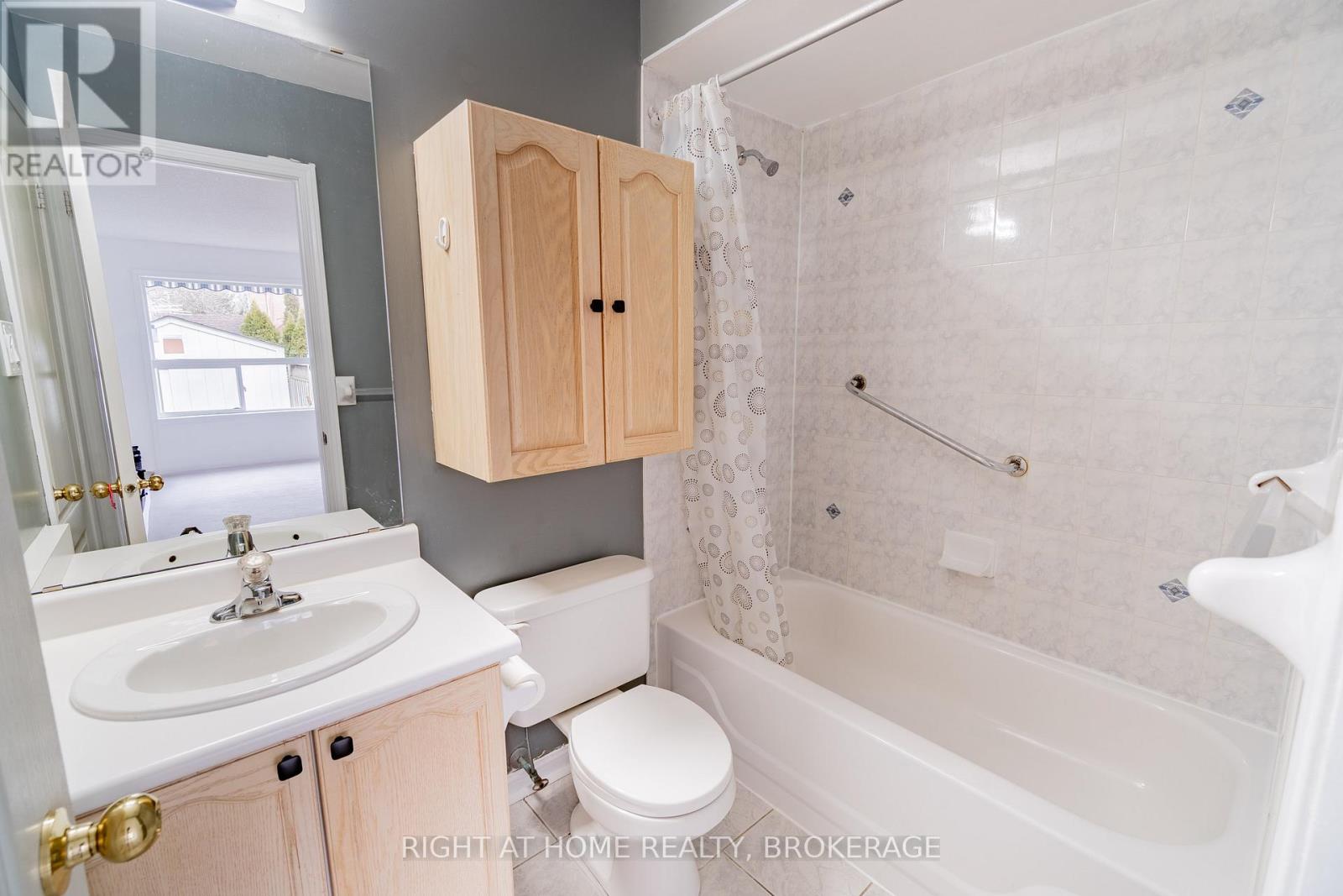 33 Atwood Avenue, Halton Hills, Ontario  L7G 5Z9 - Photo 15 - W12907464