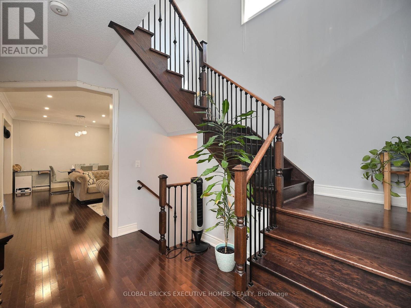 55 Apple Valley Way E, Brampton, Ontario  L5P 3R5 - Photo 6 - W13107266