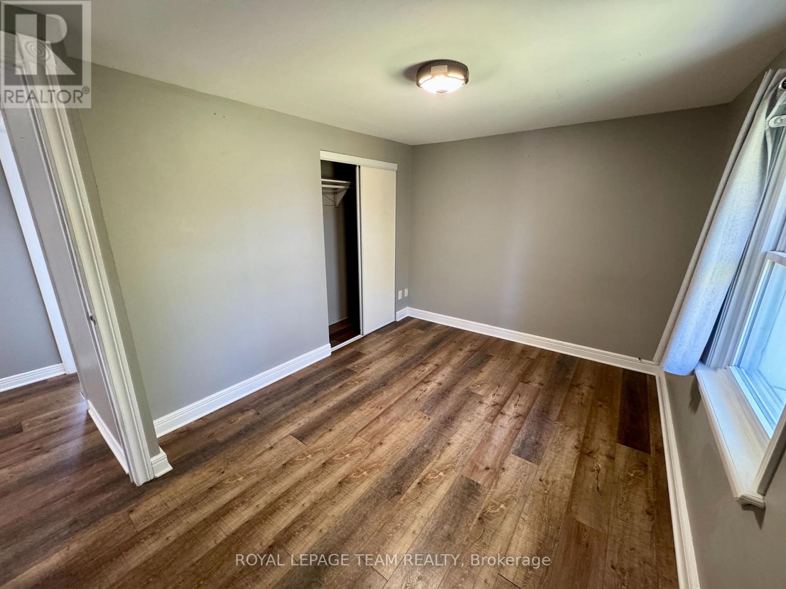 1297 Kitchener Avenue, Ottawa, Ontario  K1V 6W3 - Photo 14 - X12884304