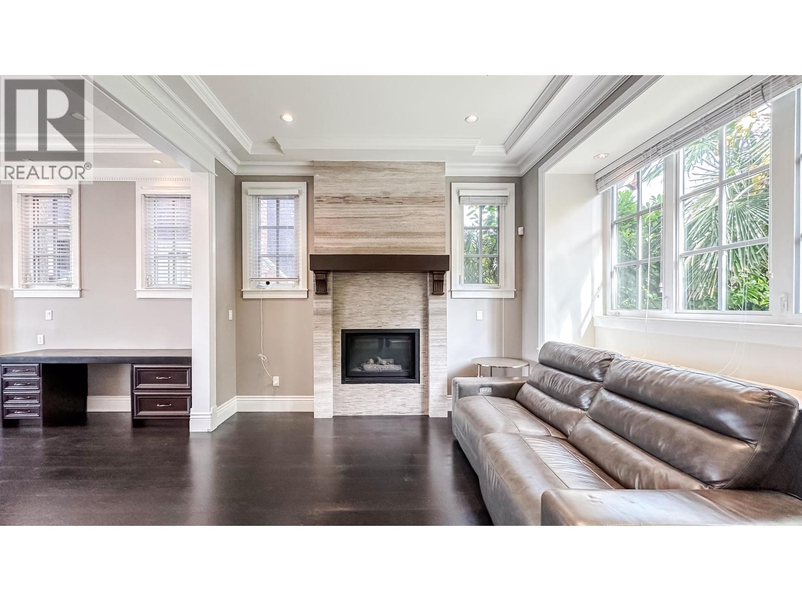 3941 W 11th Avenue, Vancouver, British Columbia  V6R 2L1 - Photo 4 - R3117104
