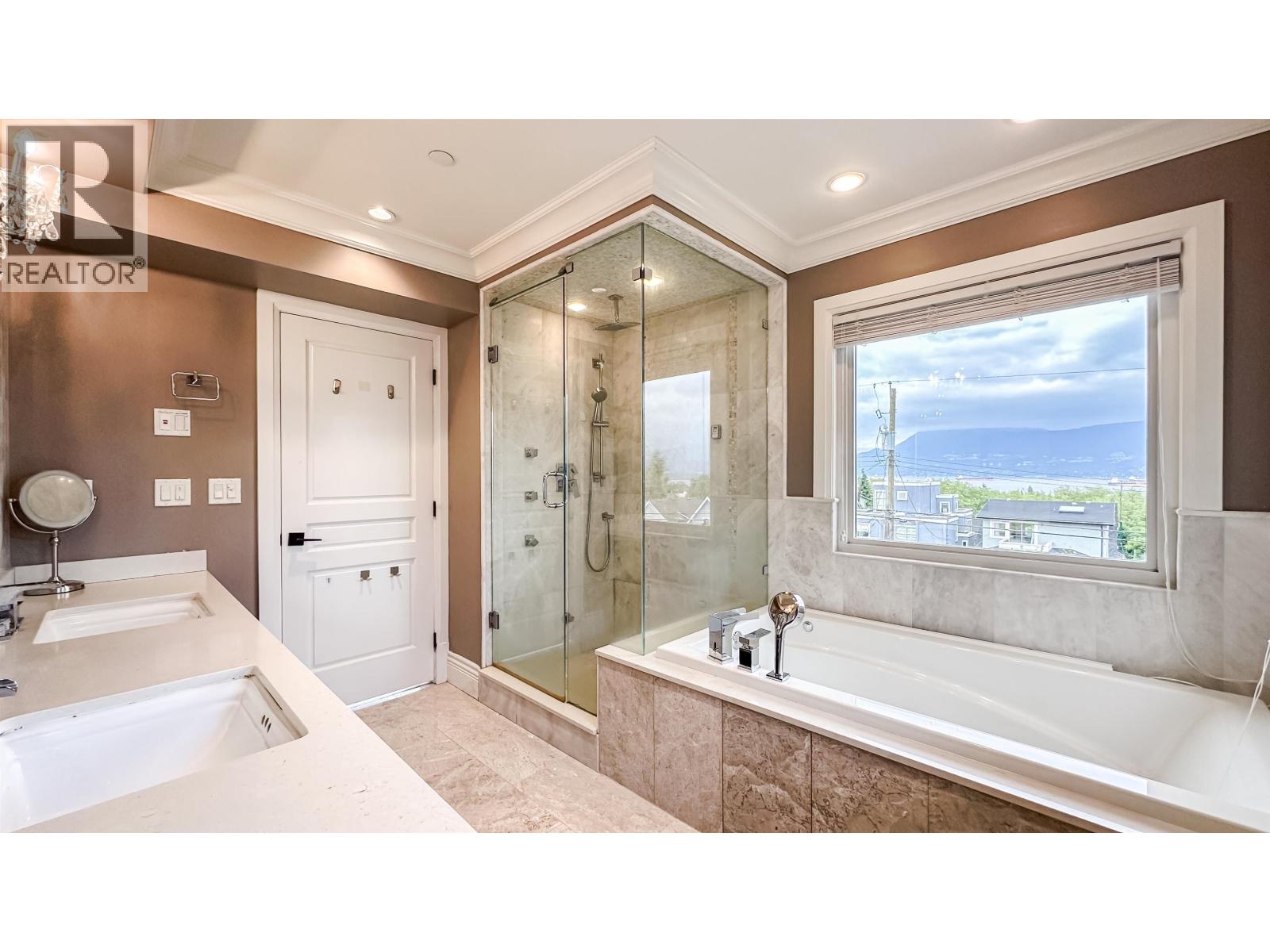 3941 W 11th Avenue, Vancouver, British Columbia  V6R 2L1 - Photo 27 - R3117104
