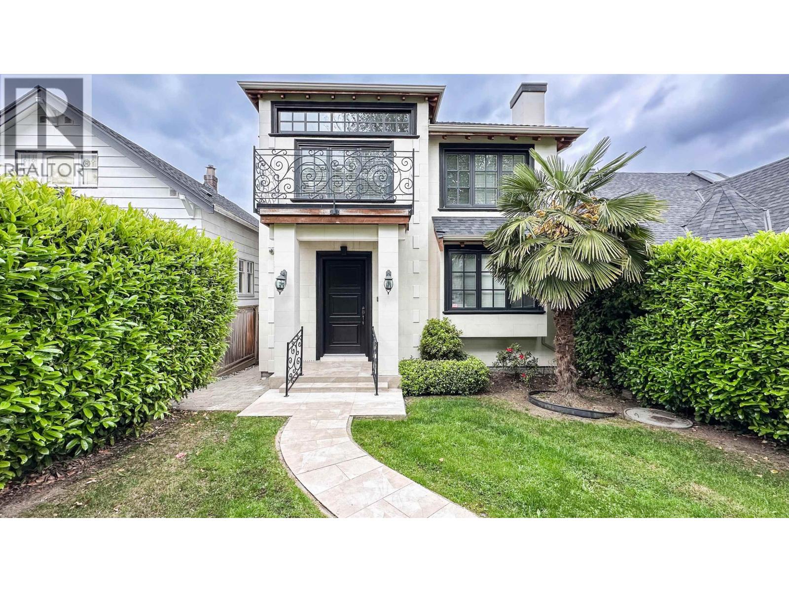 3941 W 11th Avenue, Vancouver, British Columbia  V6R 2L1 - Photo 2 - R3117104