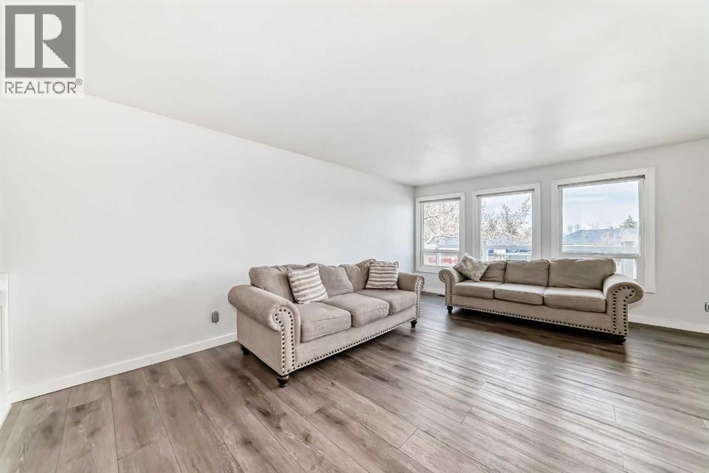 6824 Temple Drive Ne, Calgary, Alberta  T1Y 4X8 - Photo 13 - A2309613