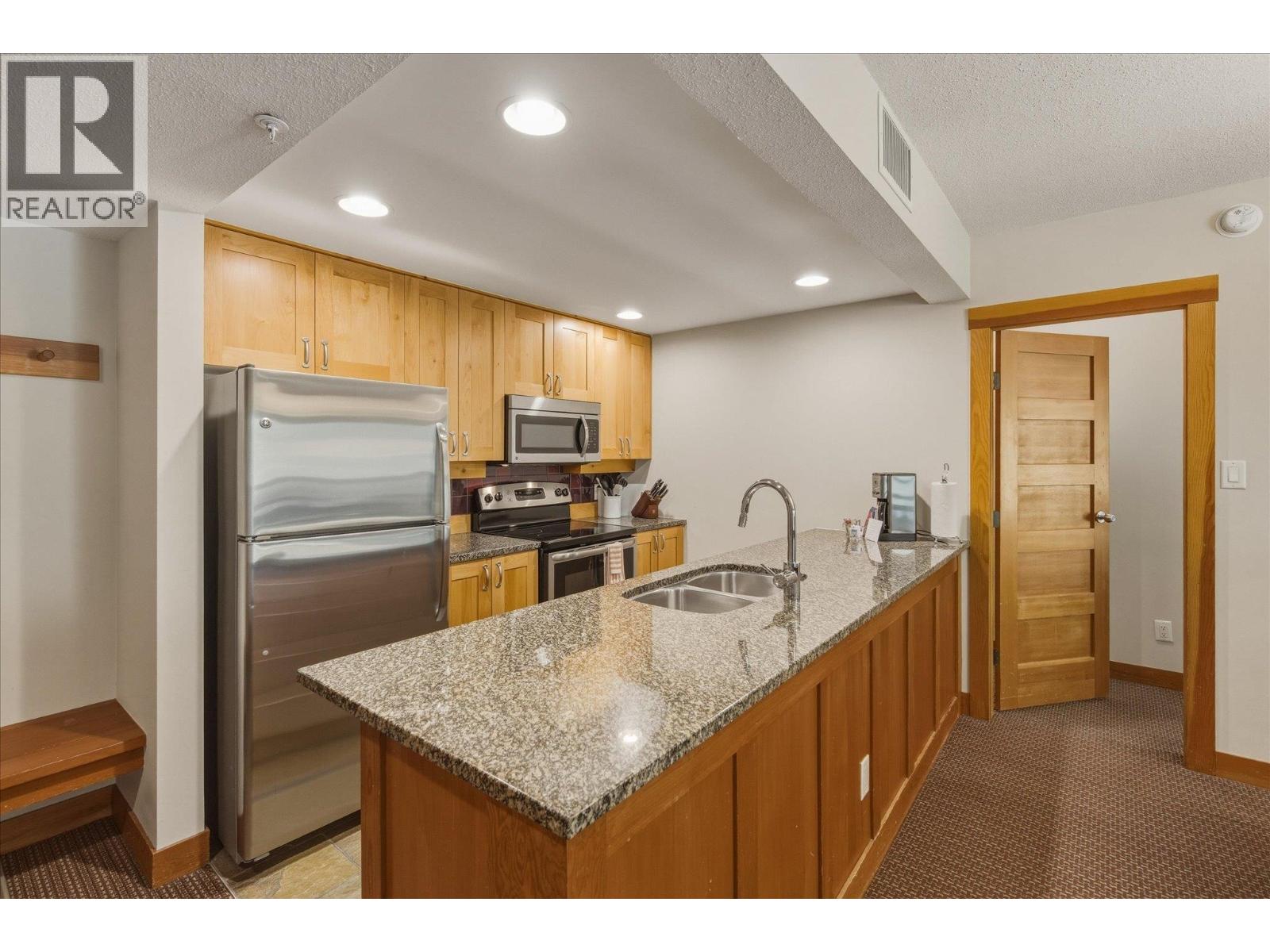 432c 2036 London Lane, Whistler, British Columbia  V8E 0N7 - Photo 11 - R3121666