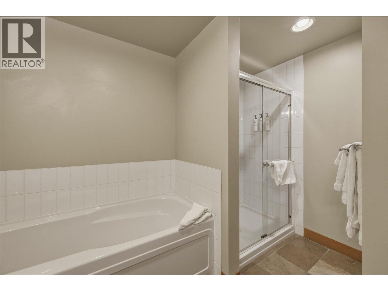 432c 2036 London Lane, Whistler, British Columbia  V8E 0N7 - Photo 17 - R3121666