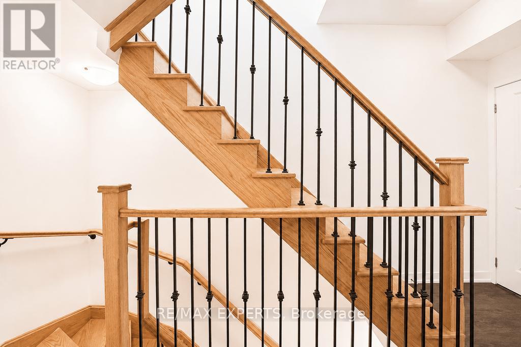 7 - 8 Marquette Avenue, Toronto, Ontario  M6A 0E1 - Photo 15 - C13107344