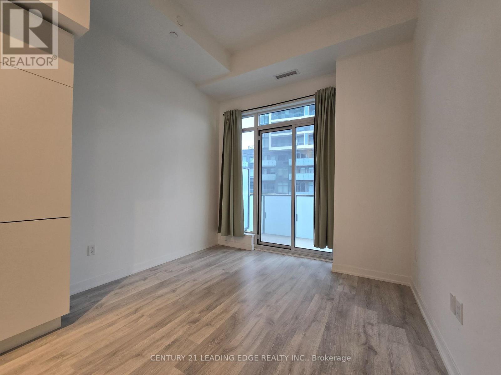 N908 - 7 Golden Lion Heights, Toronto, Ontario  M2M 0C1 - Photo 6 - C13107348