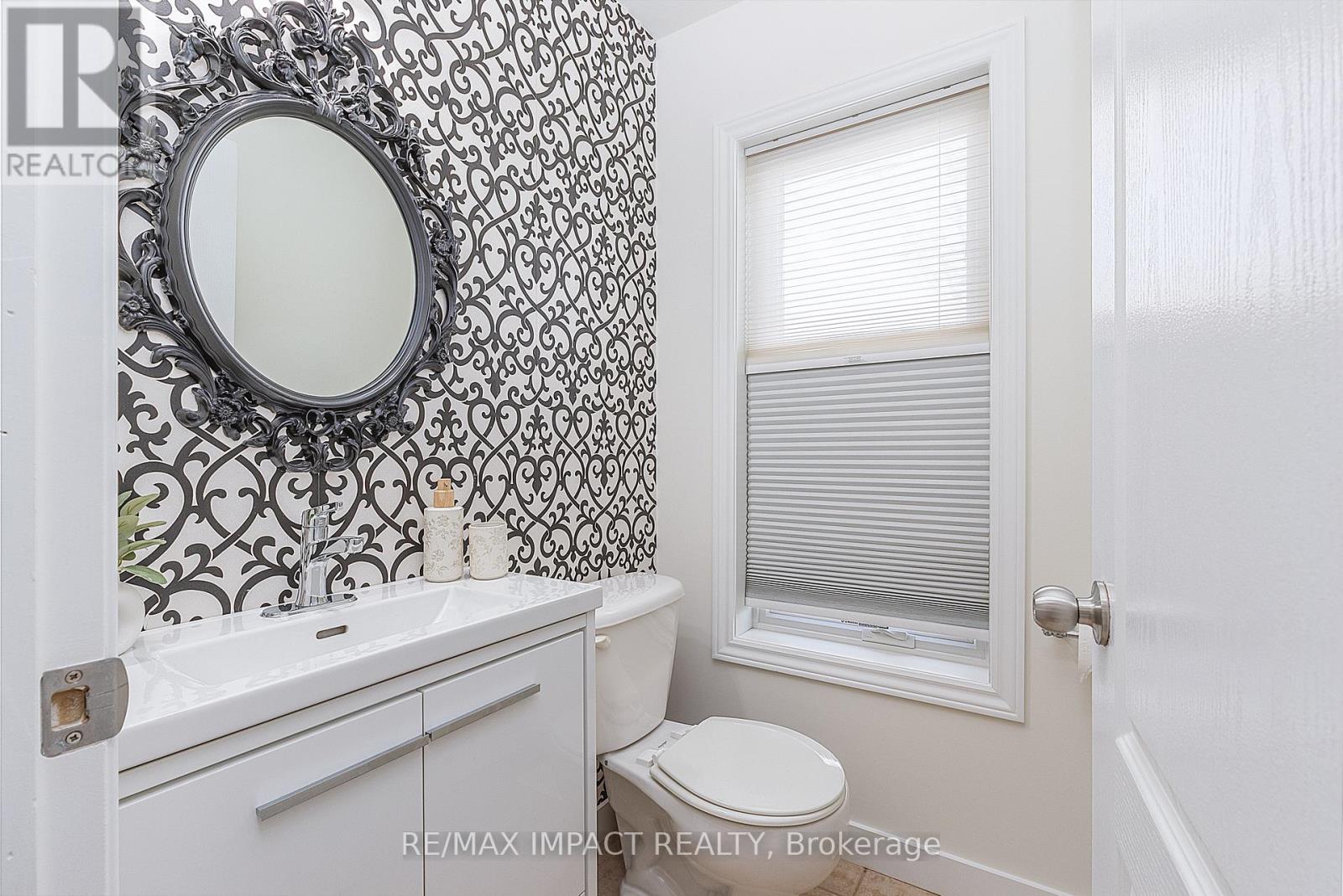 141 Dodds Street, Clarington, Ontario  L1C 5N2 - Photo 3 - E13107268