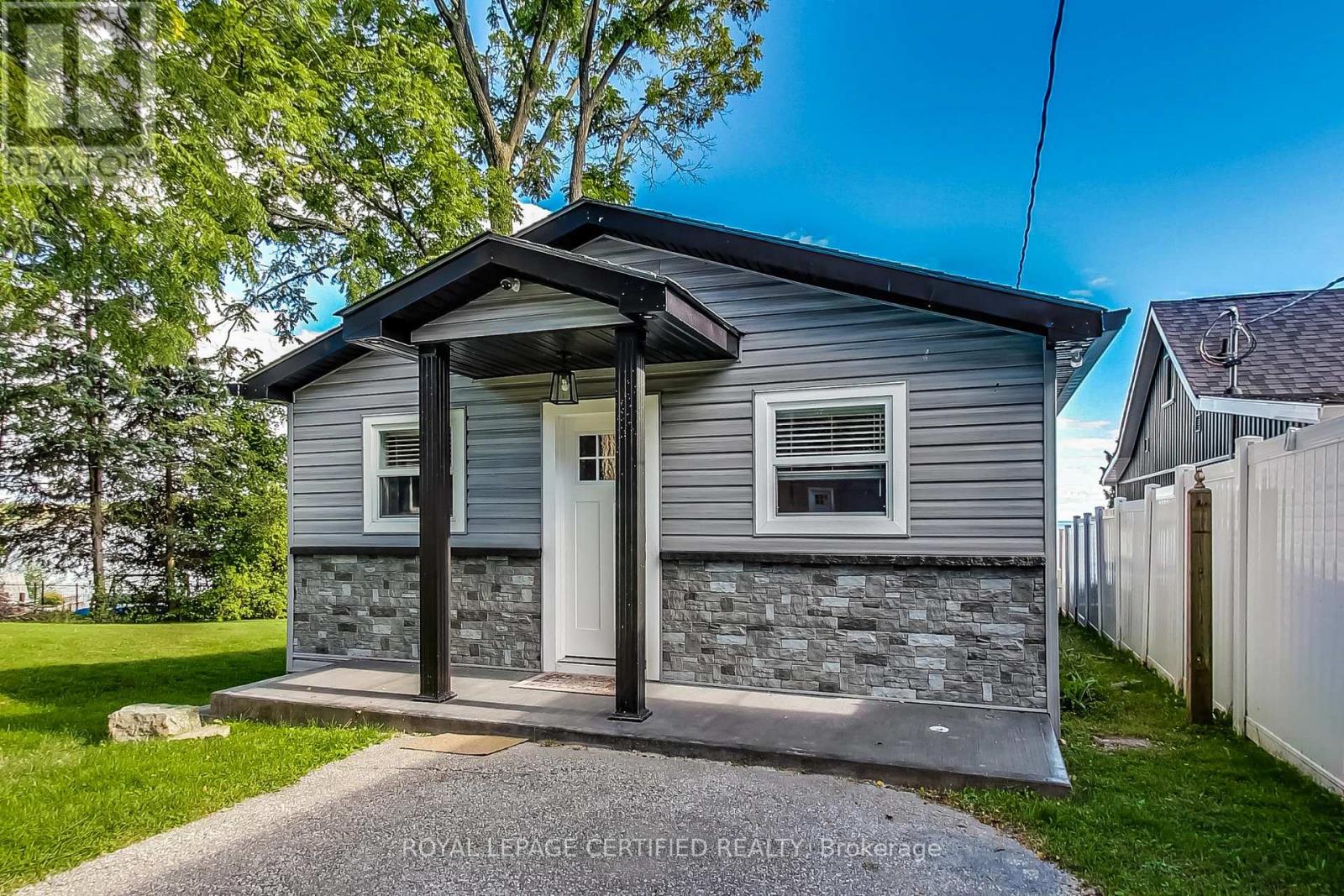 69 Olive Crescent, Orillia, Ontario  L3V 1E9 - Photo 4 - S13107058