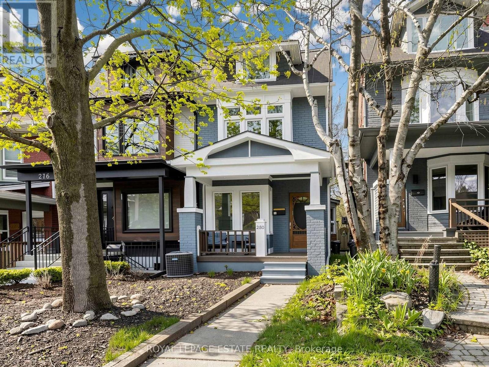 280 Silver Birch Avenue, Toronto, Ontario  M4E 3L5 - Photo 1 - E13107376