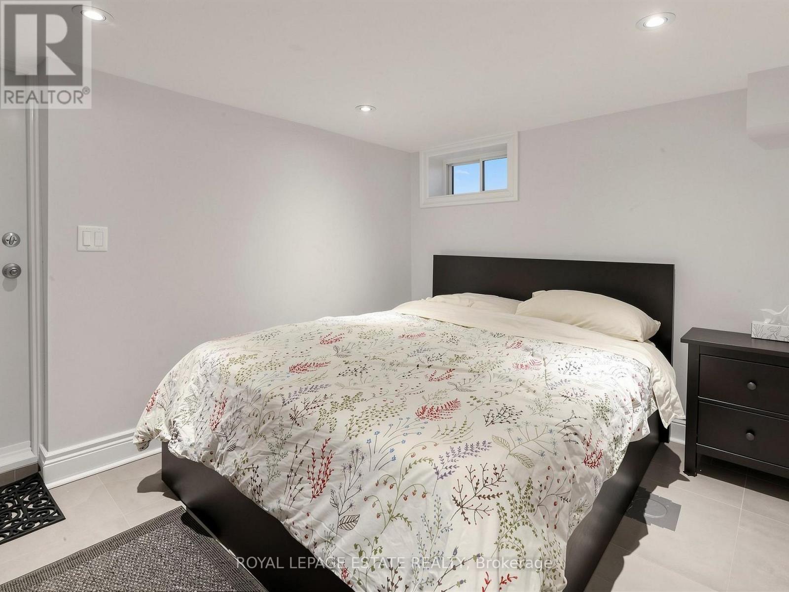 280 Silver Birch Avenue, Toronto, Ontario  M4E 3L5 - Photo 29 - E13107376