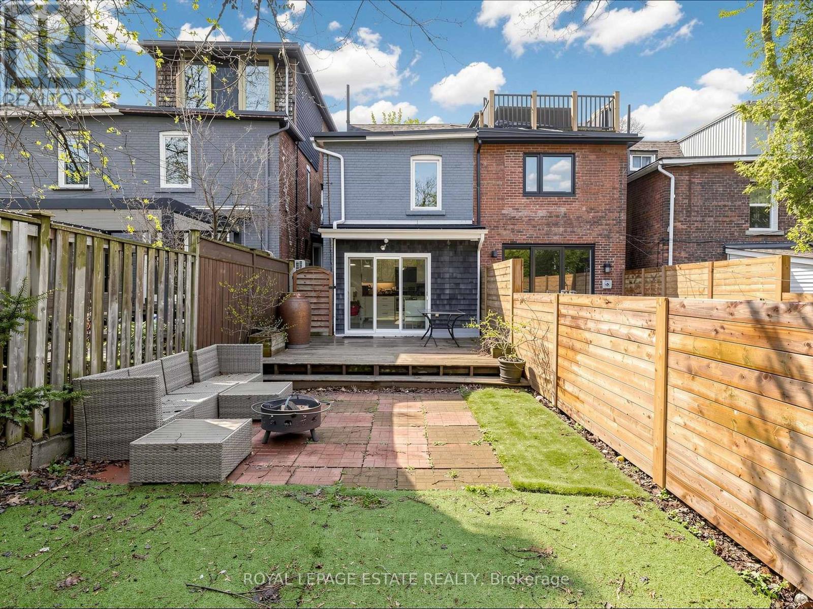 280 Silver Birch Avenue, Toronto, Ontario  M4E 3L5 - Photo 34 - E13107376
