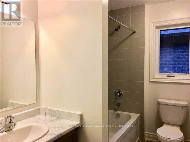 26 Festival Court, East Gwillimbury, Ontario  L9N 0N8 - Photo 14 - N13107362