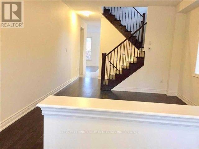 26 Festival Court, East Gwillimbury, Ontario  L9N 0N8 - Photo 2 - N13107362