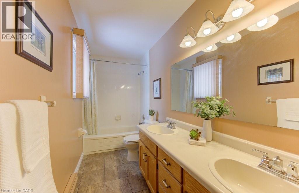 594 Hunters Place, Waterloo, Ontario  N2K 3L3 - Photo 25 - 40816054