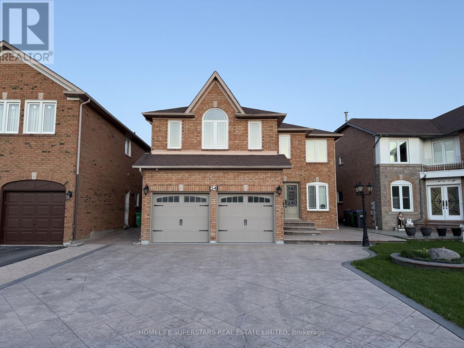 54 HOLLYBUSH STREET, Brampton, Ontario