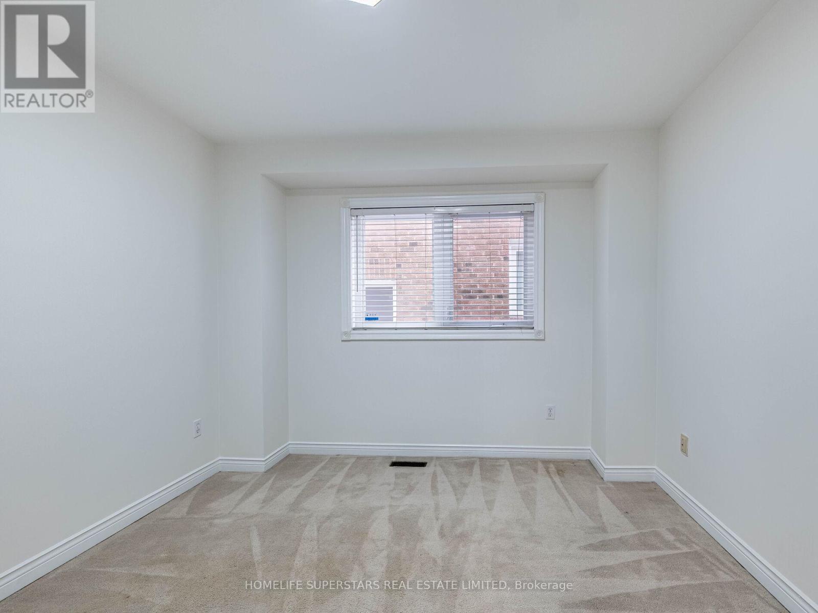 54 Hollybush Street, Brampton, Ontario  L6R 1A6 - Photo 10 - W13107358