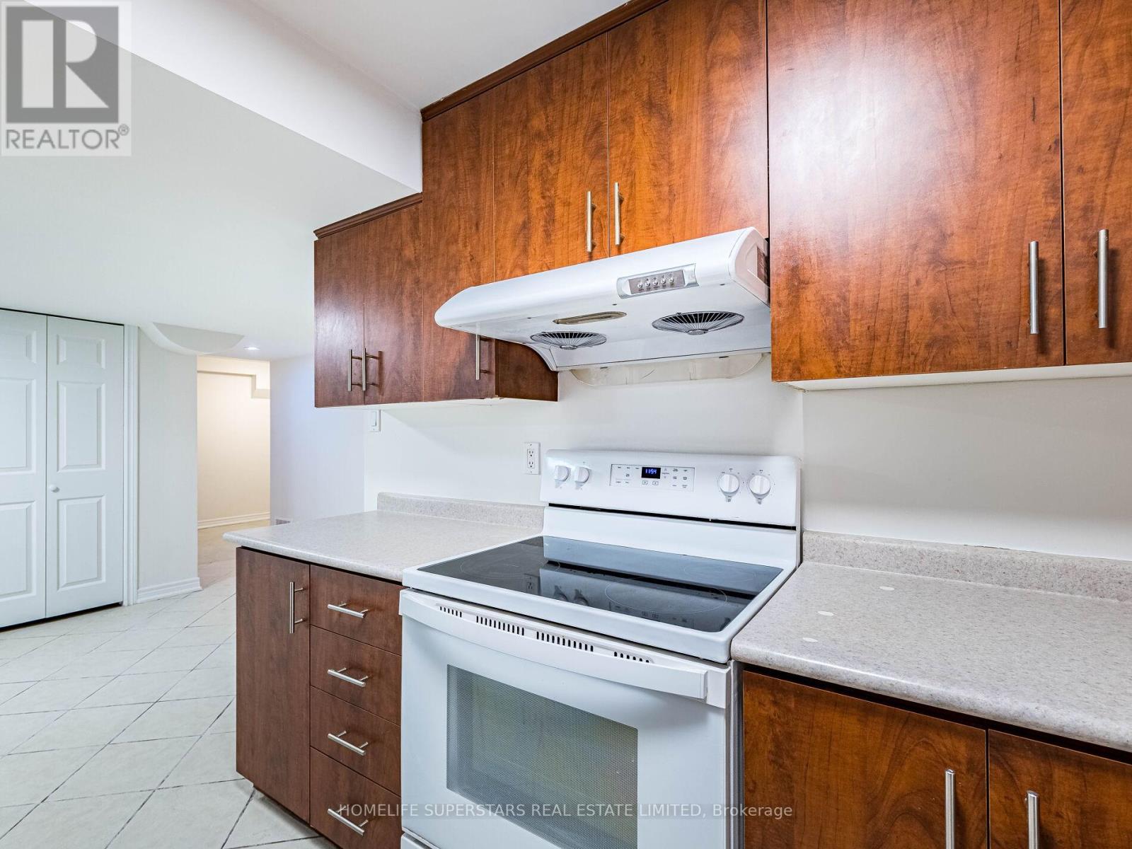 54 Hollybush Street, Brampton, Ontario  L6R 1A6 - Photo 41 - W13107358