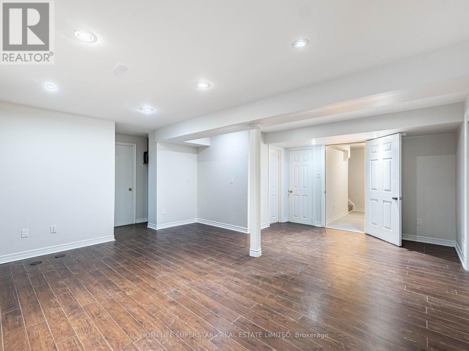 54 Hollybush Street, Brampton, Ontario  L6R 1A6 - Photo 47 - W13107358
