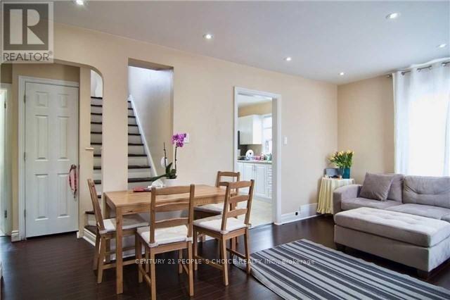 Upper - 186 Maurice Drive, Oakville, Ontario  L6K 2W9 - Photo 7 - W13107372