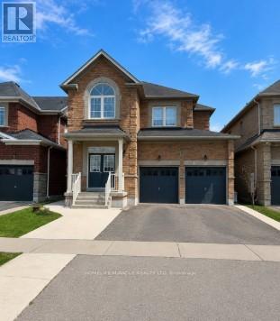 107 Castle Oaks Crossing, Brampton, Ontario  L6P 3V2 - Photo 2 - W13107384