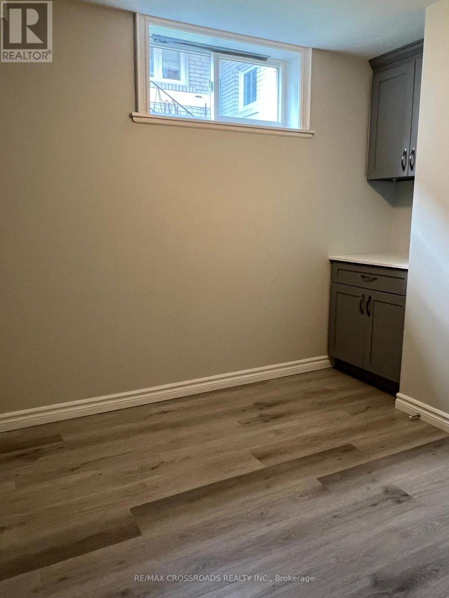 Lower - 782 Cummer Avenue, Toronto, Ontario  M2H 1E7 - Photo 5 - C13095442