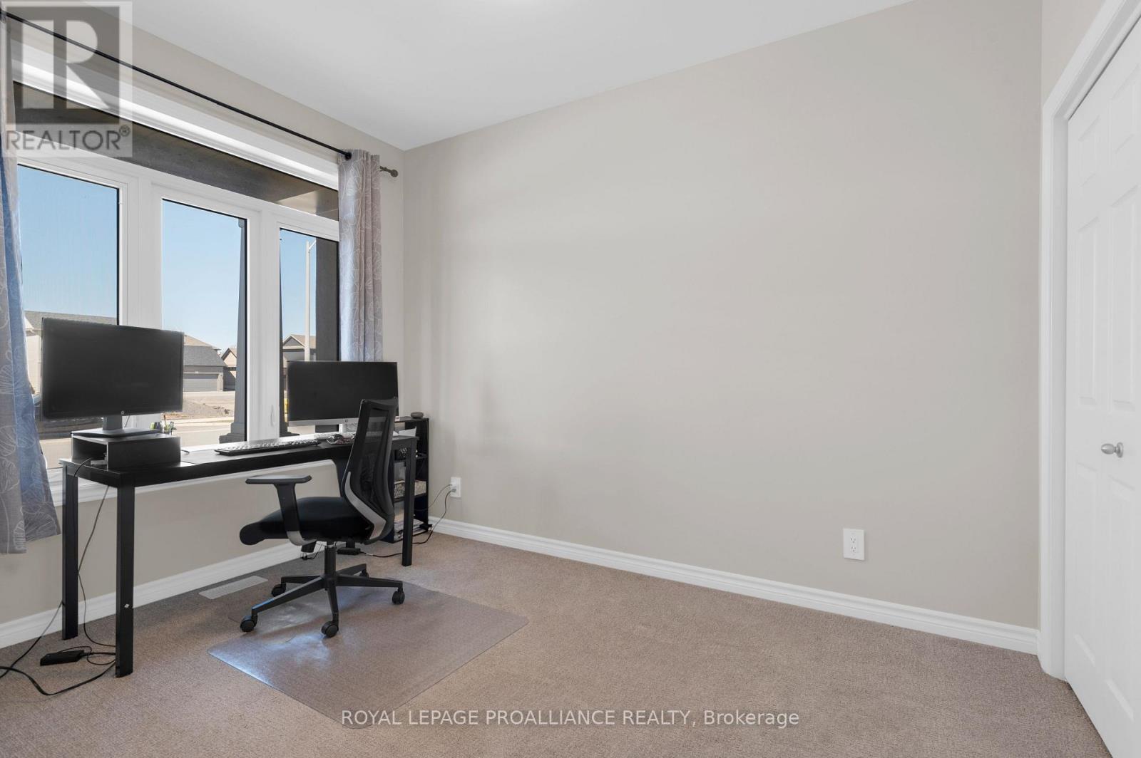 84 Athabaska Drive, Belleville, Ontario  K8N 0T2 - Photo 6 - X12766072