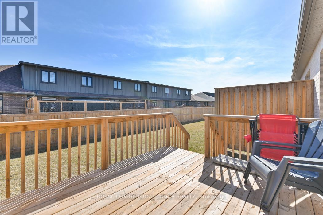 84 Athabaska Drive, Belleville, Ontario  K8N 0T2 - Photo 31 - X12766072