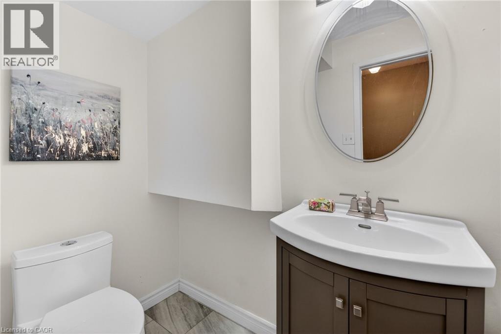 2471 Malcolm Crescent, Burlington, Ontario  L7P 3Y7 - Photo 28 - 40828814