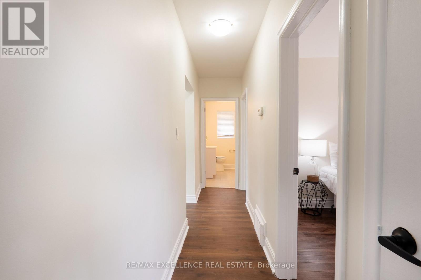 431 Delrex Boulevard, Halton Hills, Ontario  L7G 4J1 - Photo 6 - W13103764