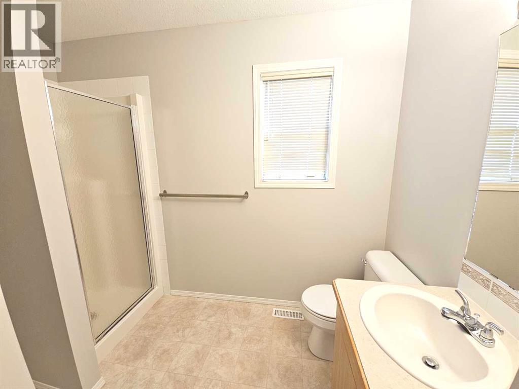 4, 11 Highlands Place W, Lethbridge, Alberta  T1J 4X8 - Photo 14 - A2309689