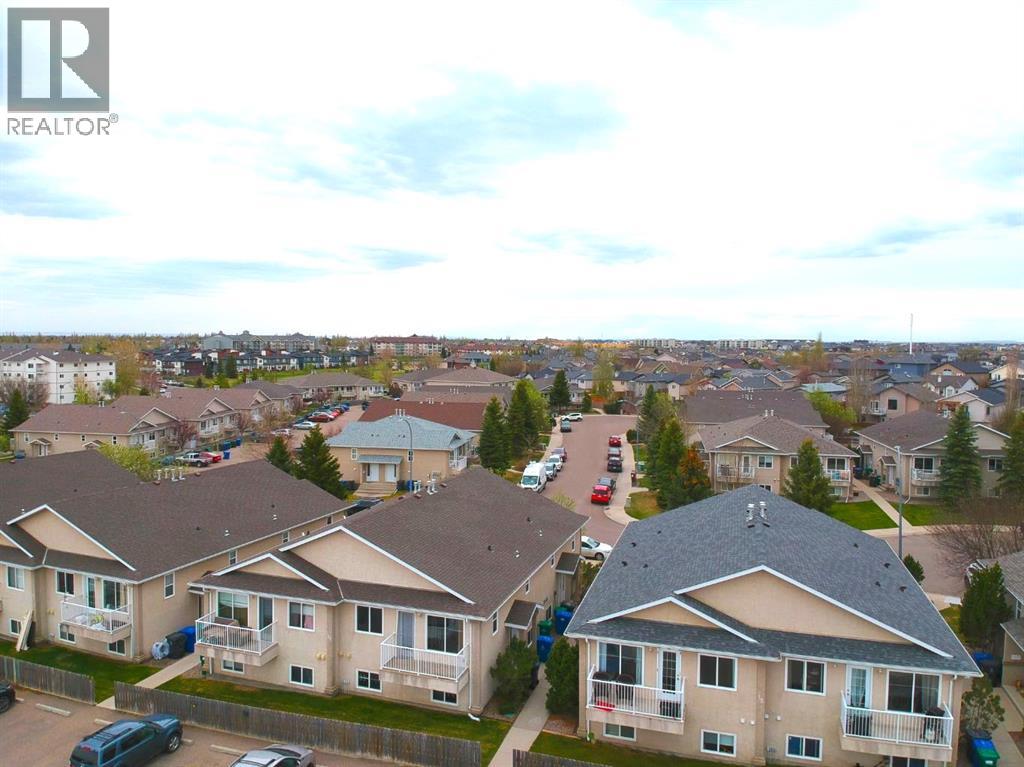 4, 11 Highlands Place W, Lethbridge, Alberta  T1J 4X8 - Photo 4 - A2309689
