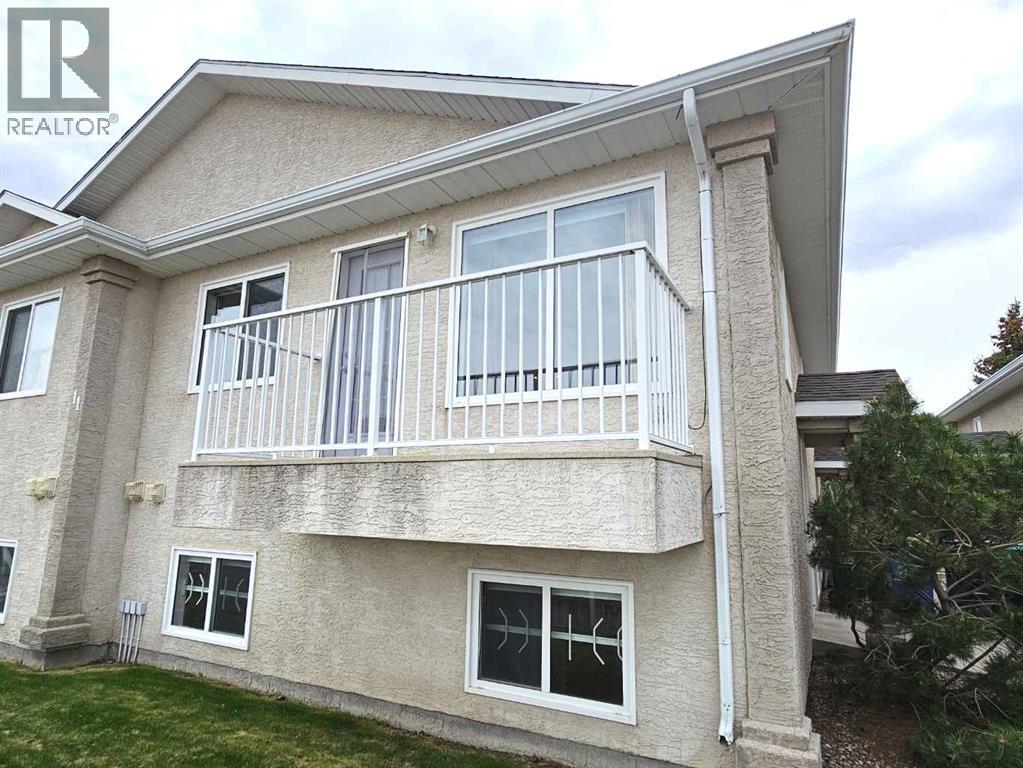 4, 11 Highlands Place W, Lethbridge, Alberta  T1J 4X8 - Photo 6 - A2309689