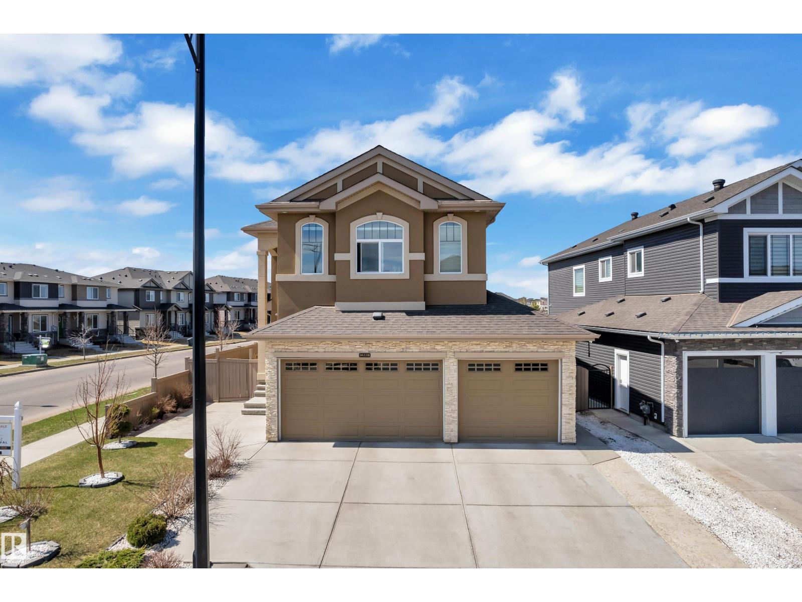 1404 25 ST NW, edmonton, Alberta