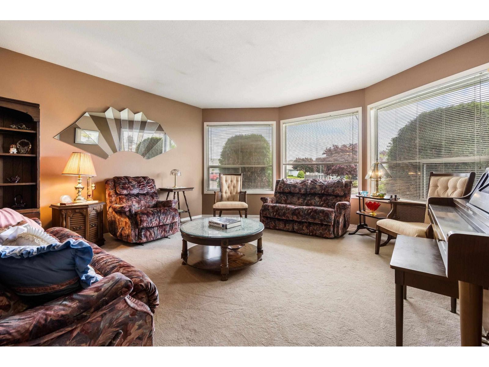 44954 Bedford Place, Sardis South, Chilliwack, British Columbia  V2R 3C2 - Photo 6 - R3121318