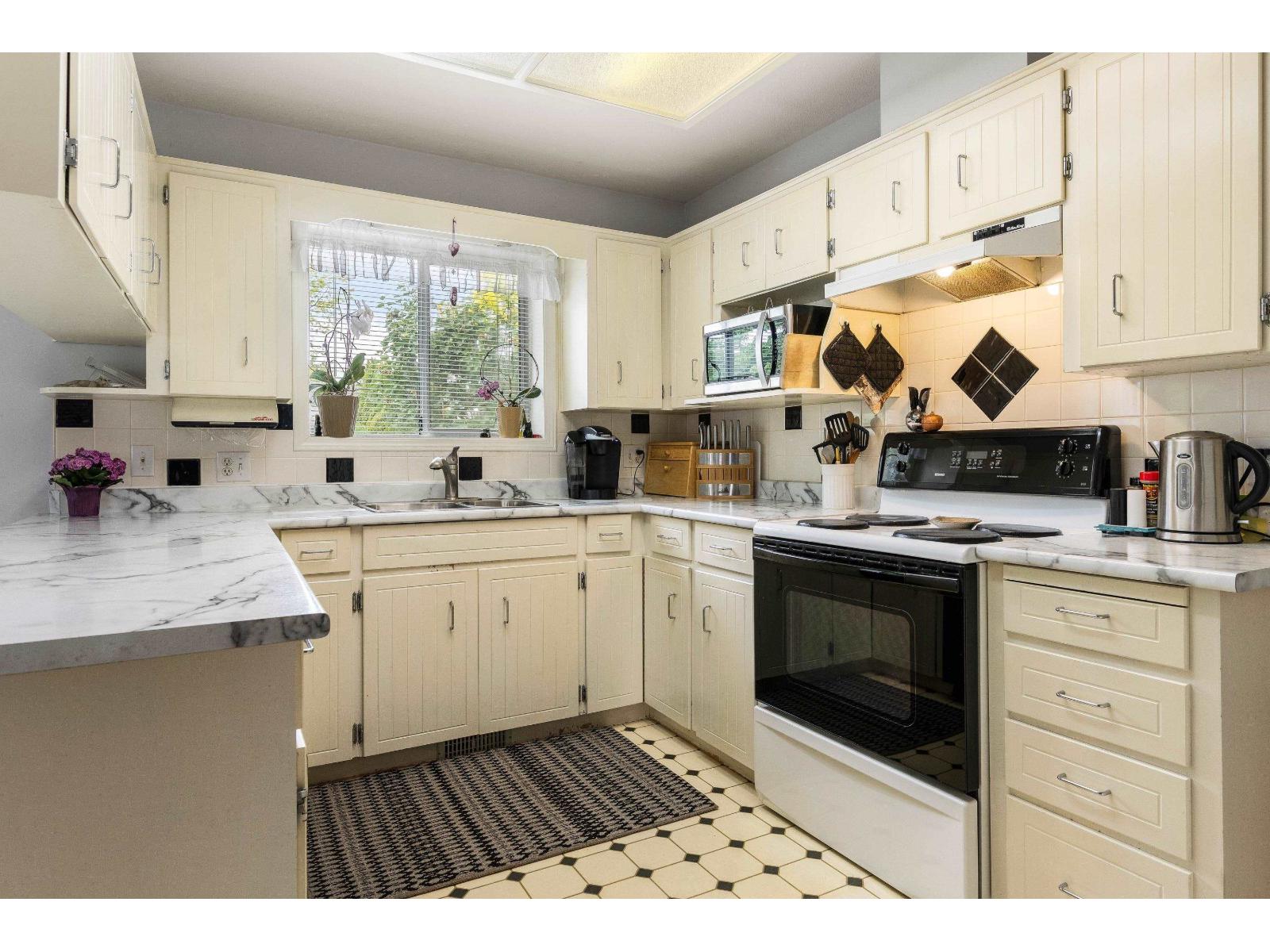 44954 Bedford Place, Sardis South, Chilliwack, British Columbia  V2R 3C2 - Photo 12 - R3121318