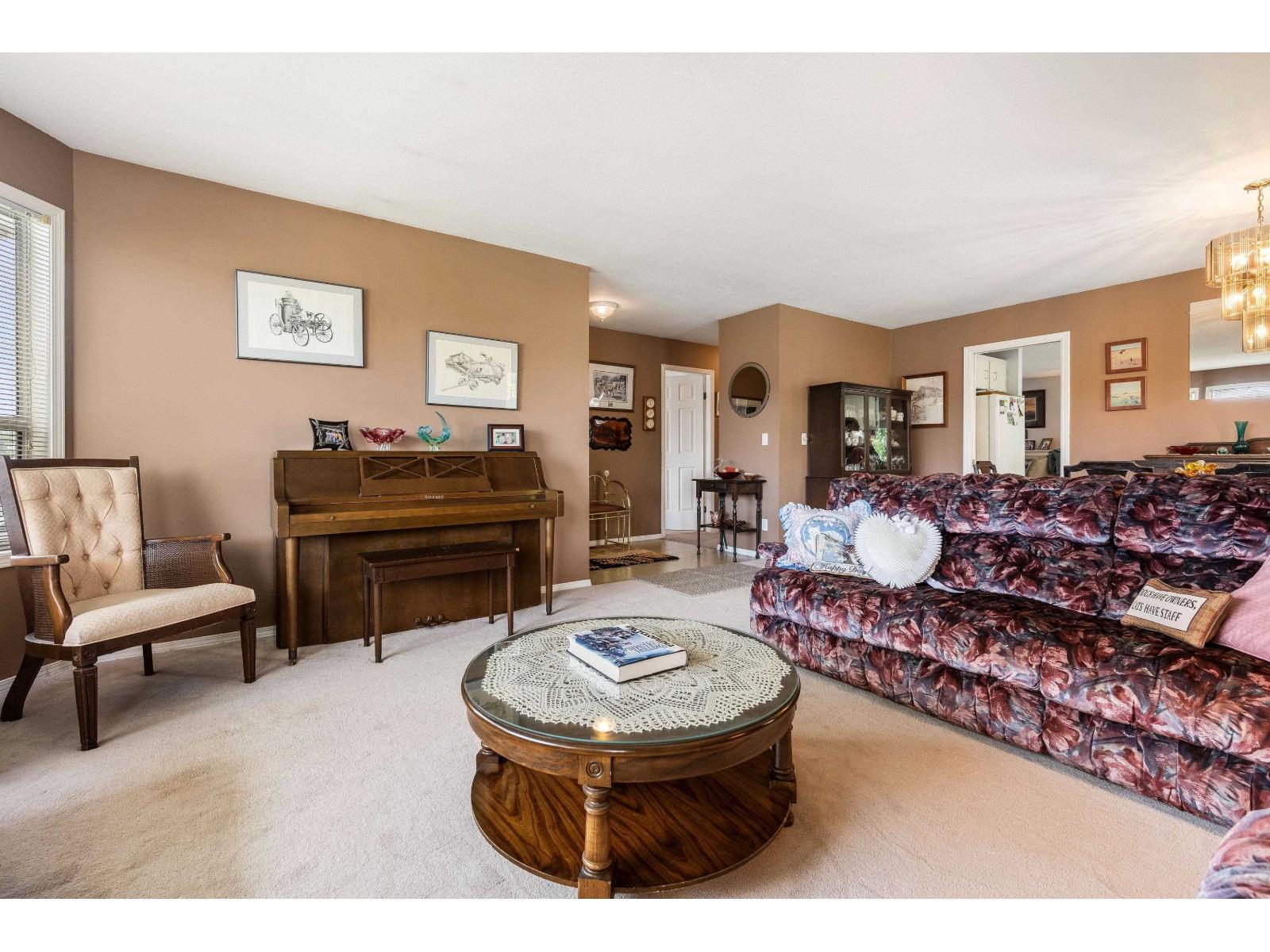 44954 Bedford Place, Sardis South, Chilliwack, British Columbia  V2R 3C2 - Photo 8 - R3121318