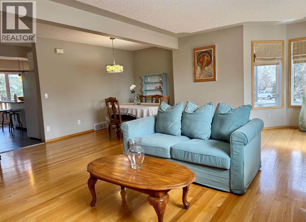 131 Patina Rise Sw, Calgary, Alberta  T3H 3R5 - Photo 6 - A2302251