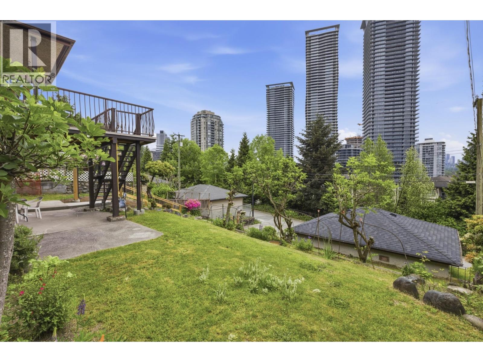 4782 Ridgelawn Drive, Burnaby, British Columbia  V5C 3Y2 - Photo 38 - R3121476