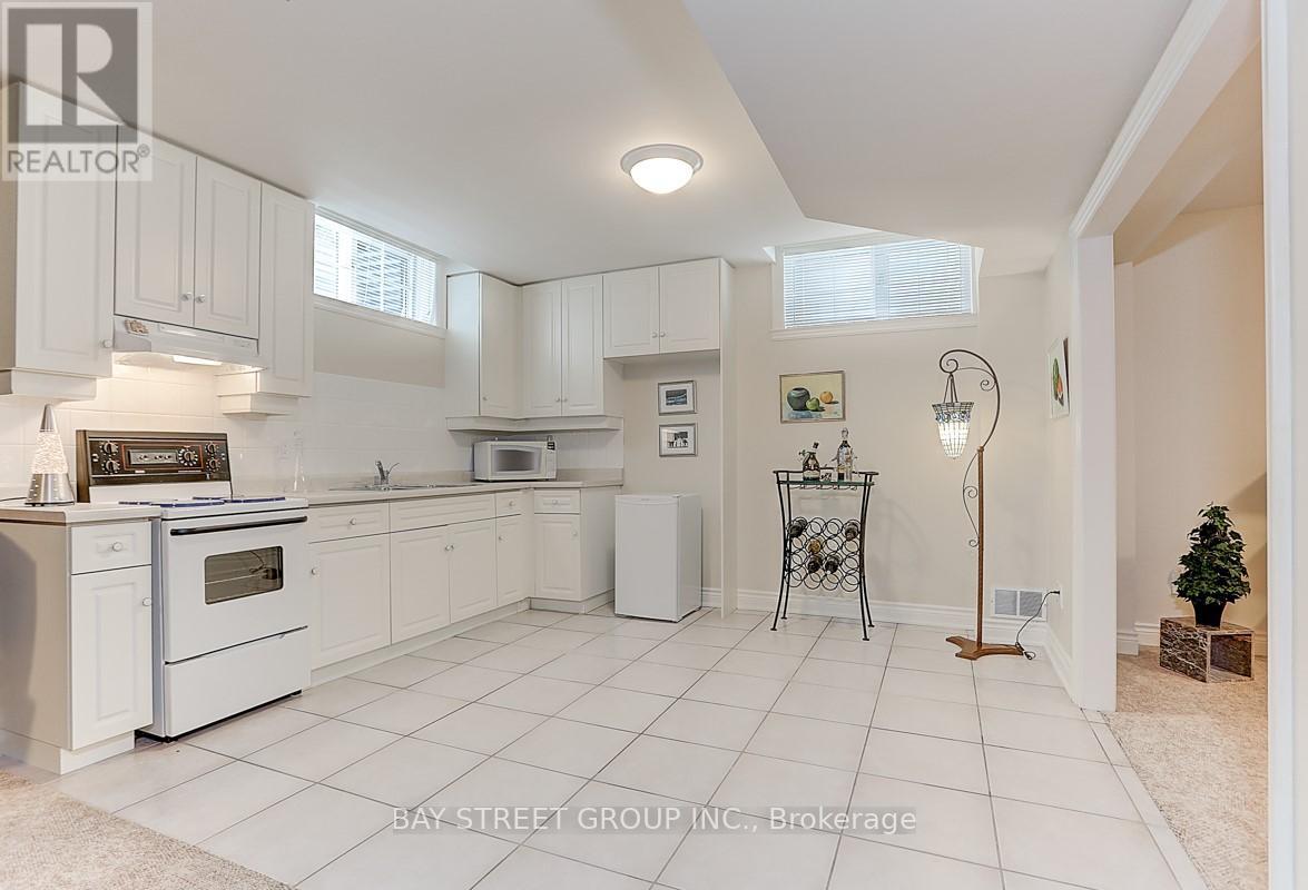 25 Bowan Court, Toronto, Ontario  M2K 3A8 - Photo 30 - C13107400