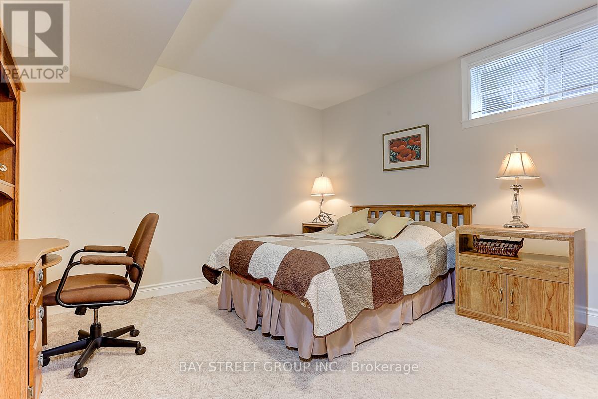 25 Bowan Court, Toronto, Ontario  M2K 3A8 - Photo 32 - C13107400