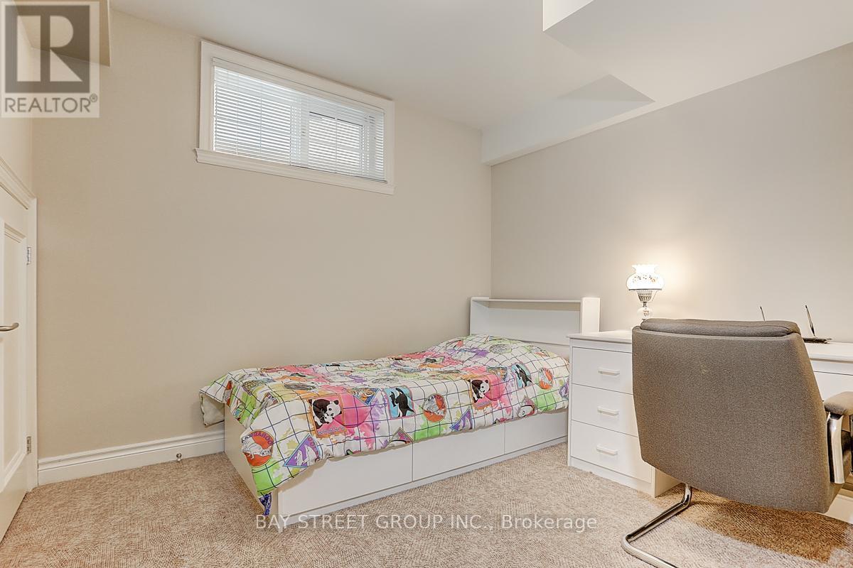 25 Bowan Court, Toronto, Ontario  M2K 3A8 - Photo 34 - C13107400